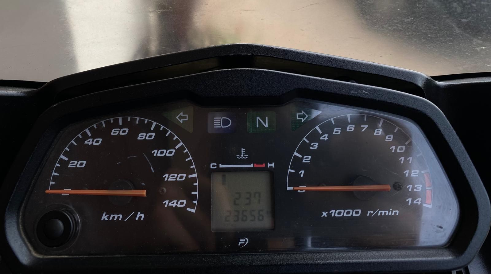 Honda Varadero XL 125 na kat. B / TDR