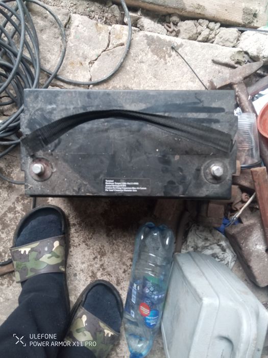 Продам літіоний акумулятор 100