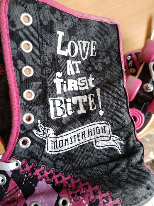 Wrotki trampki Monster High używane rizmiar 36