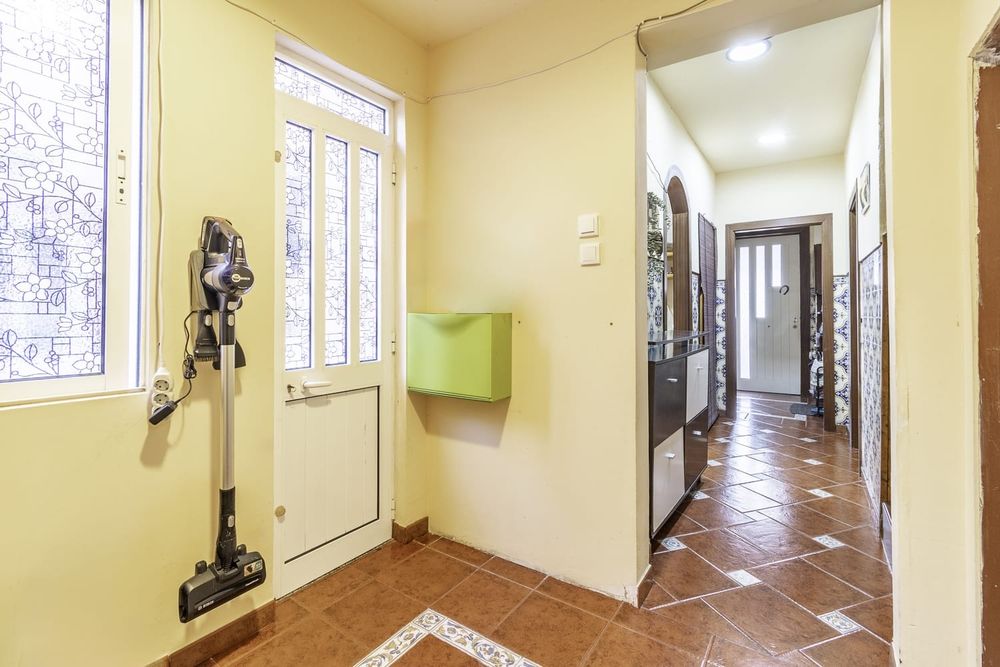 Quartos para arrendar em moradia T3 – Vale Formoso / Paranhos (Porto)