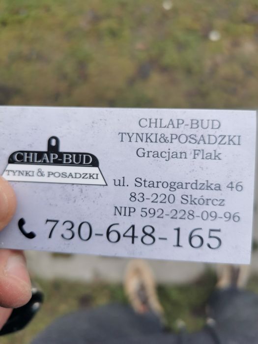 Tynki, gipsowe, cementowo wapienne, posadzki betonowe.
