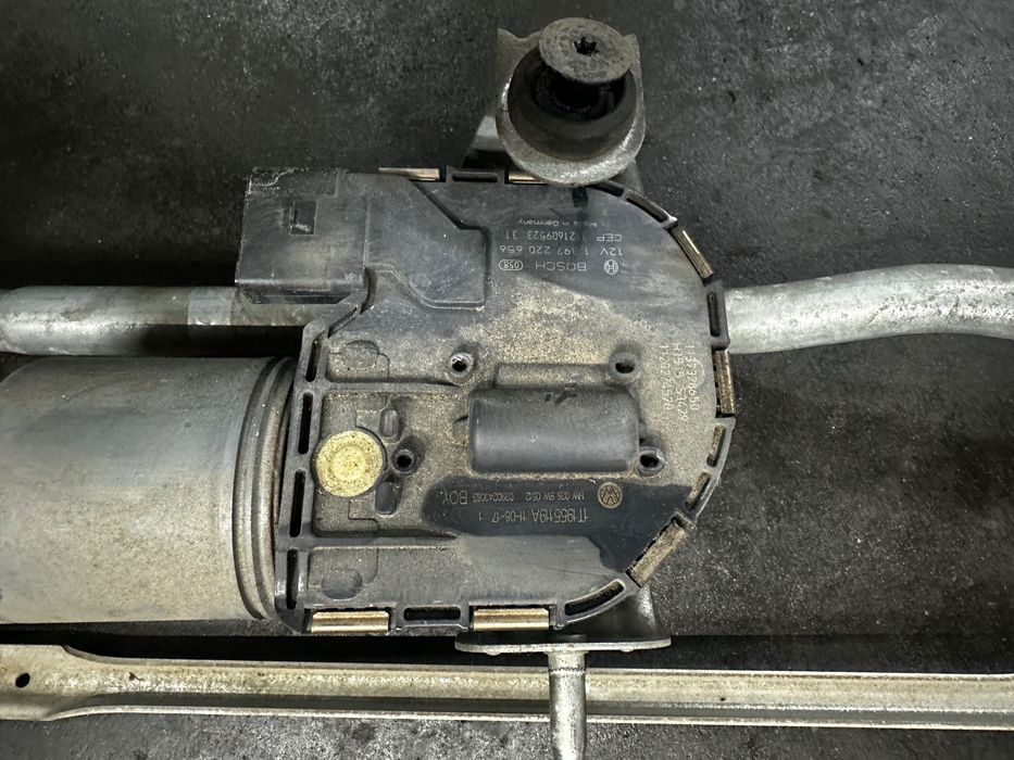 Mechanizm silniczek wycieraczek Vw touran
