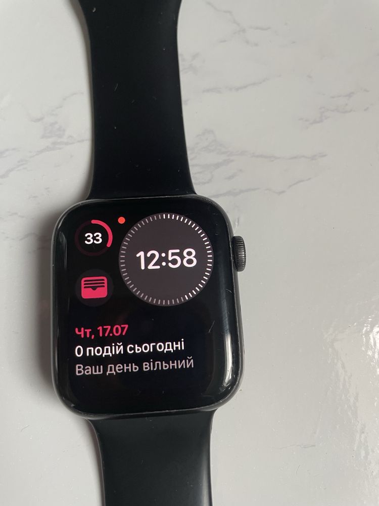 Apple Watche 6 44 mm Space Gray , bardzo wygodne