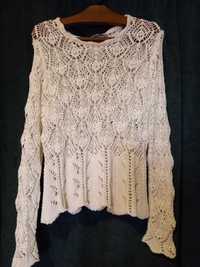 Camisola/ sweater de crochet em cru rendilhada