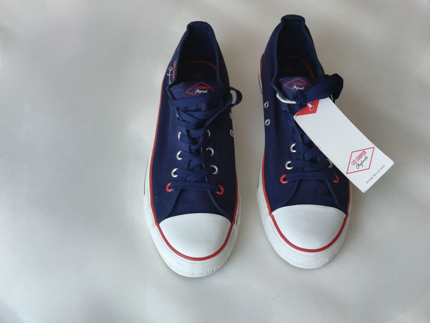 Оригінальні кеди Lee Cooper