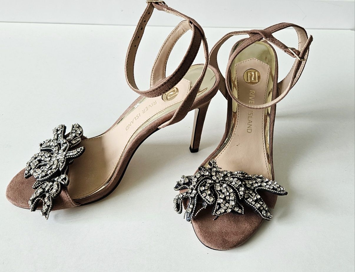 Buty na obcasie szpilki rozm. 37