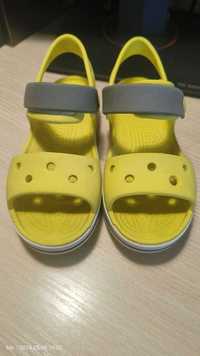 Продам Crocs (кроксы) оригинал для девочки р. J1