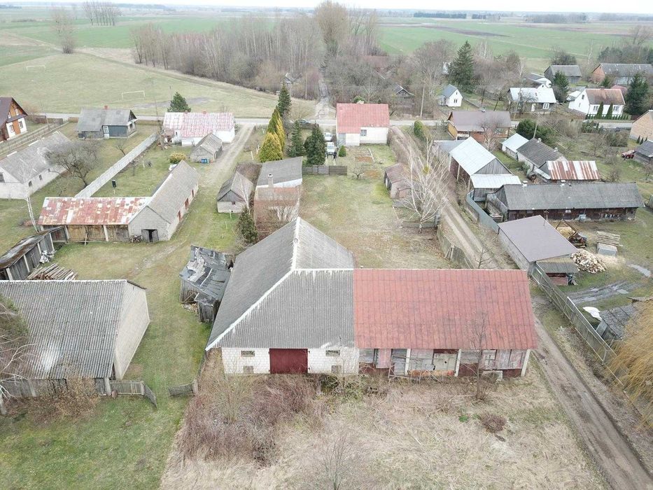 Dom z budynkami gospodarczymi - Stare Berezowo, gm. Hajnowka