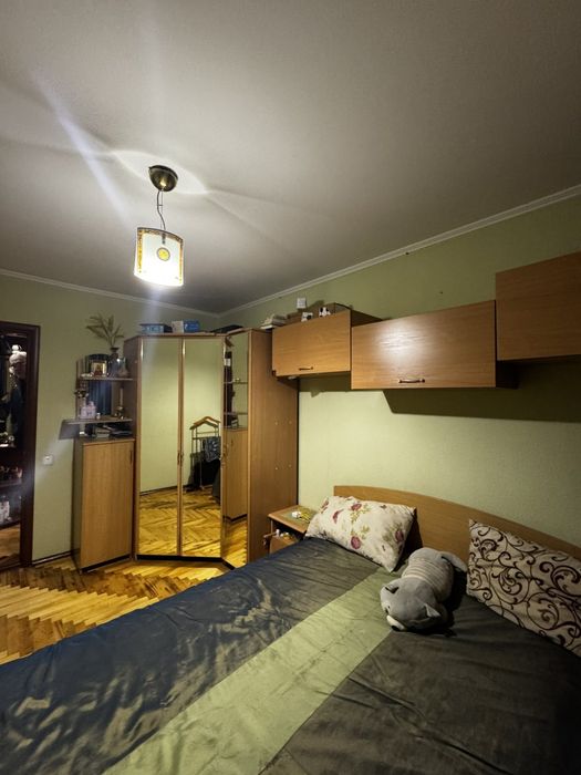 Продаж 2к квартири Дніпровський Бородинський район