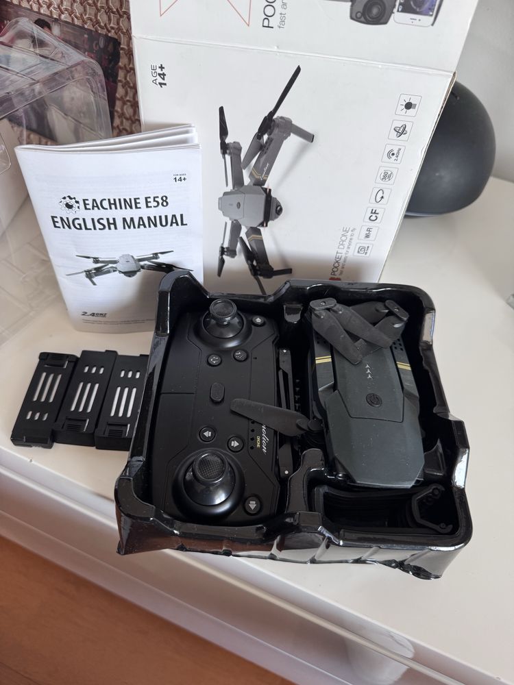 Pocket drone E58