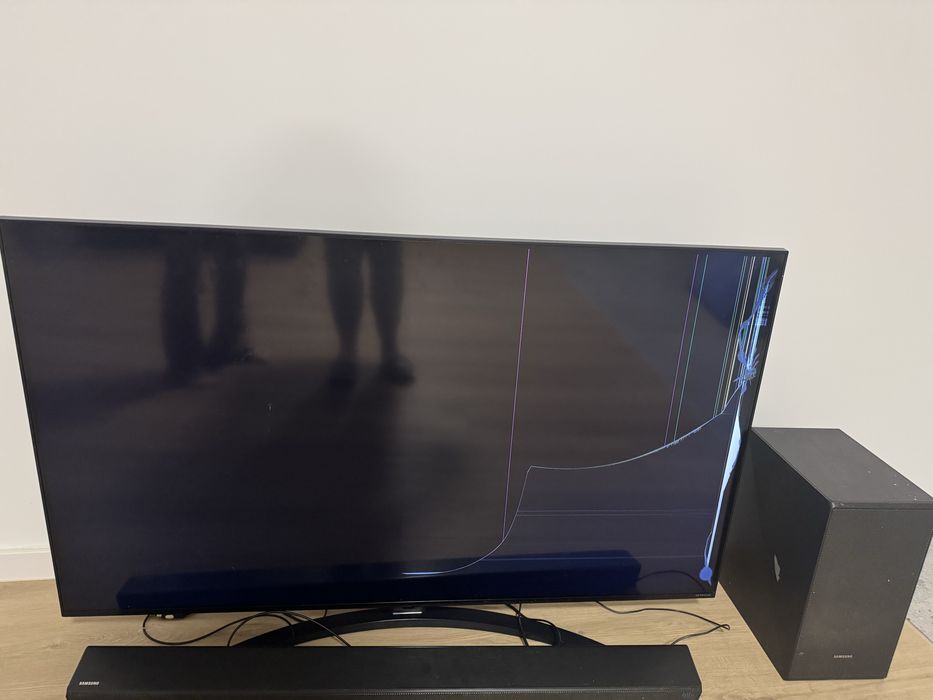 Telewizor LG 55’’ uszkodzony