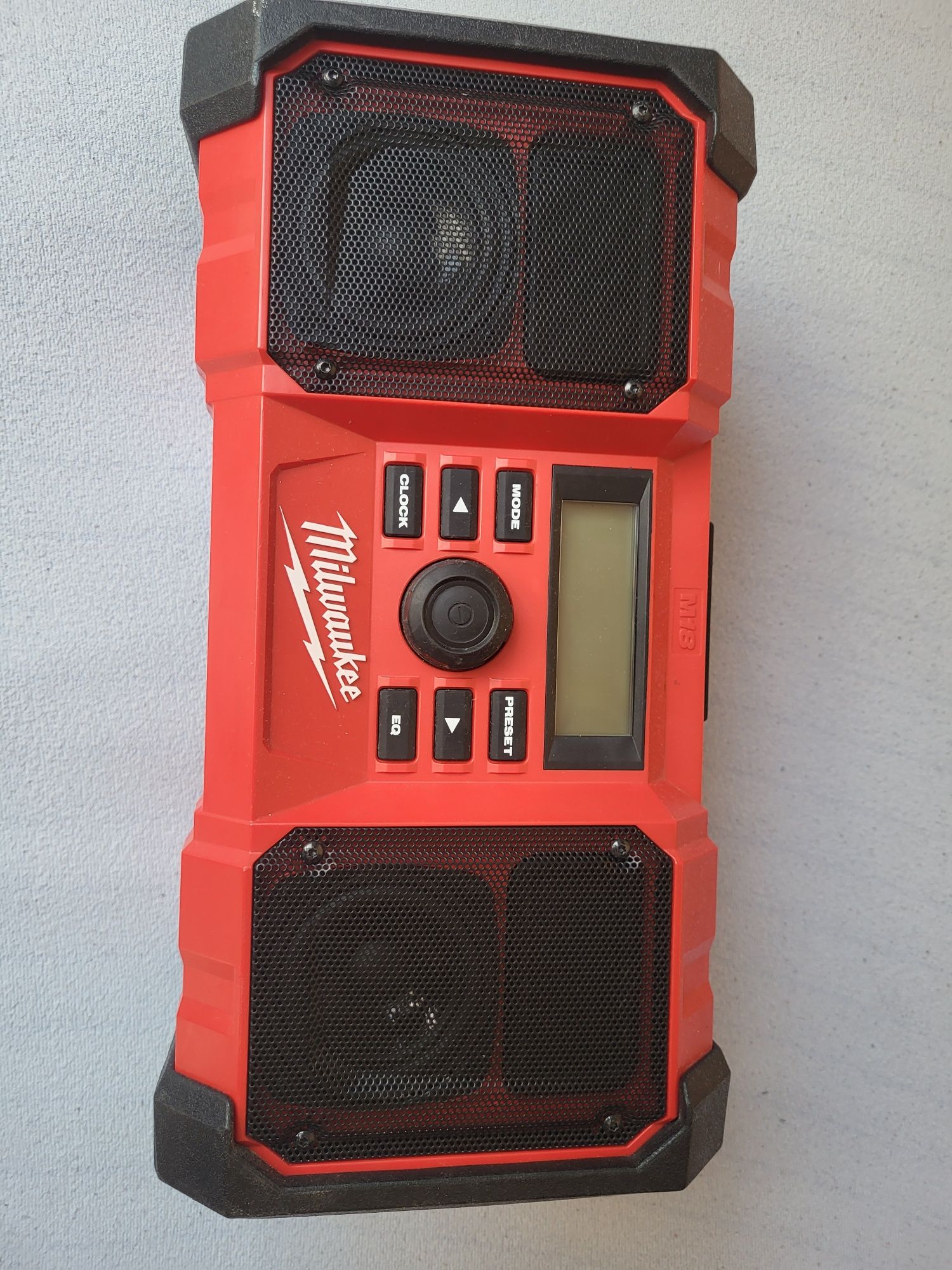 Fajne Radio budwlane