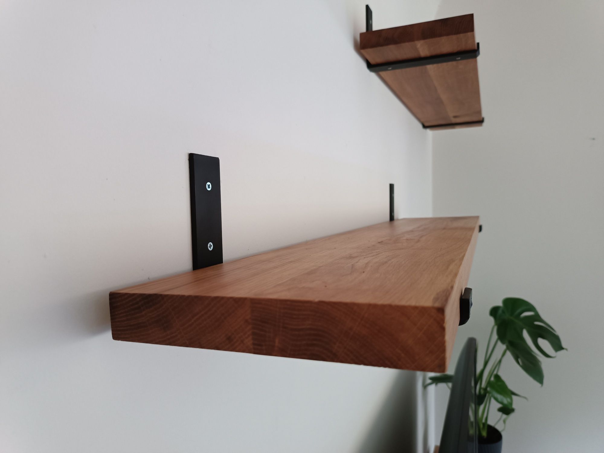 Dębowa półka ścienna w stylu LOFT