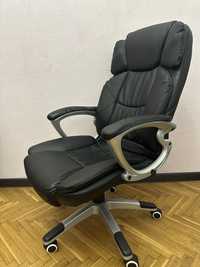Продам зручне крісло для офісу або для дому