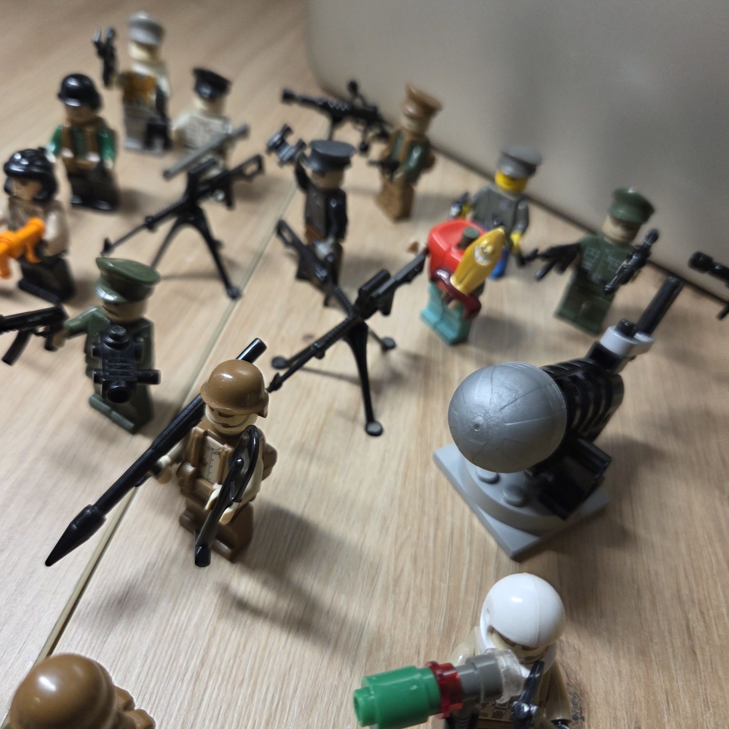 Klocki Wojskowe Zestaw Figurki Żołnierze Broń Kompatybilne z Lego cobi
