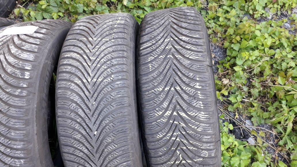 4xopona zimowa MICHELIN w rozmiarze 205/60 R16