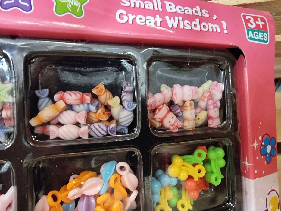 Koraliki do nawlekania dla dzieci zestawy bransoletek naszyjników