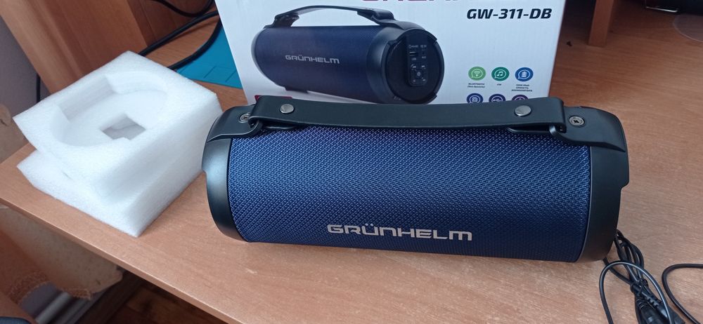 Нова портативна блютуз колонка Grunhelm GW311-DB