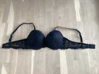 Biustonosz stanik 75 c 75 b push up czarny koronka