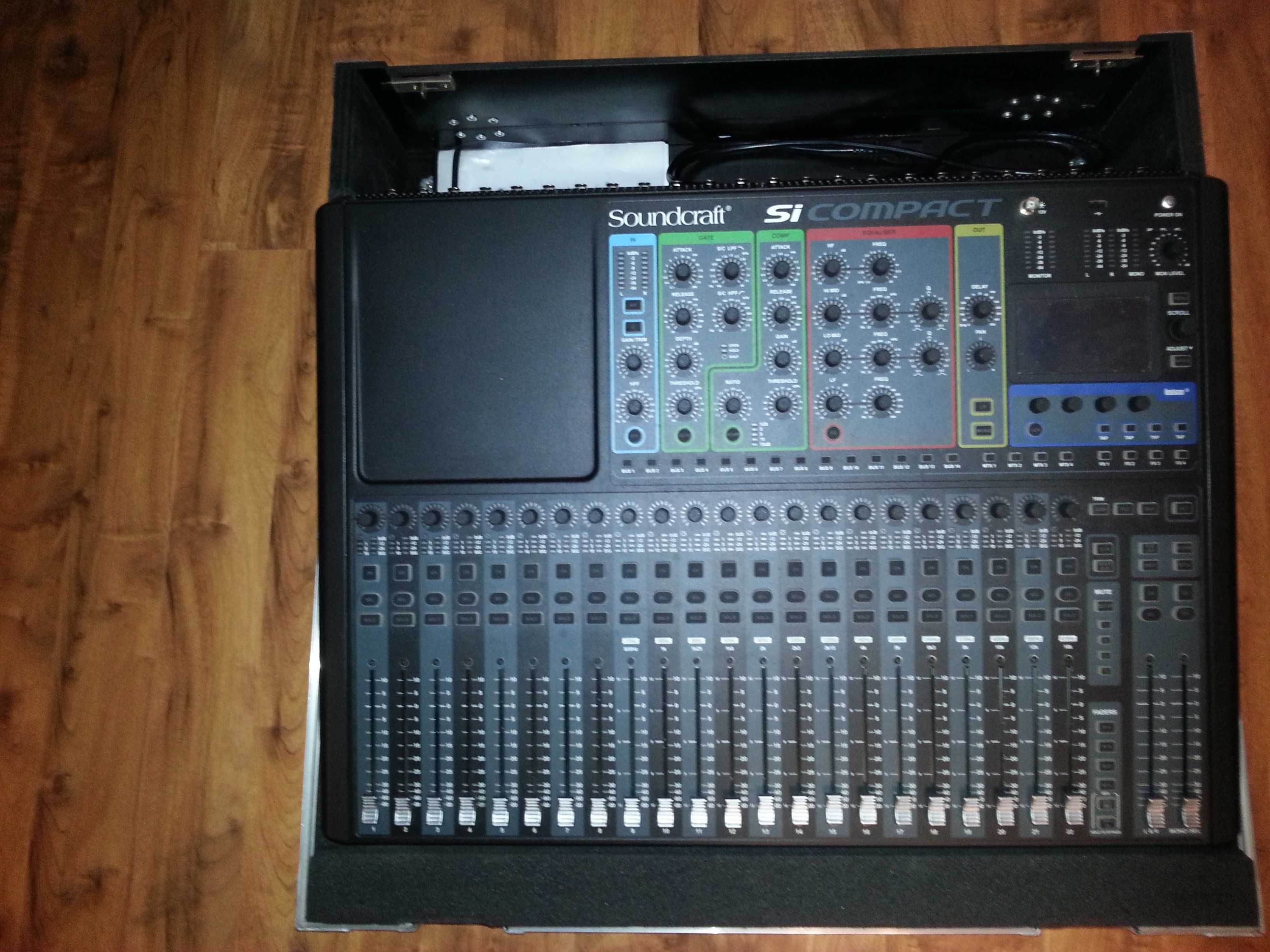 Sprzedam mikser audio cyfrowy Soundcraft Si Compact 24 + case.