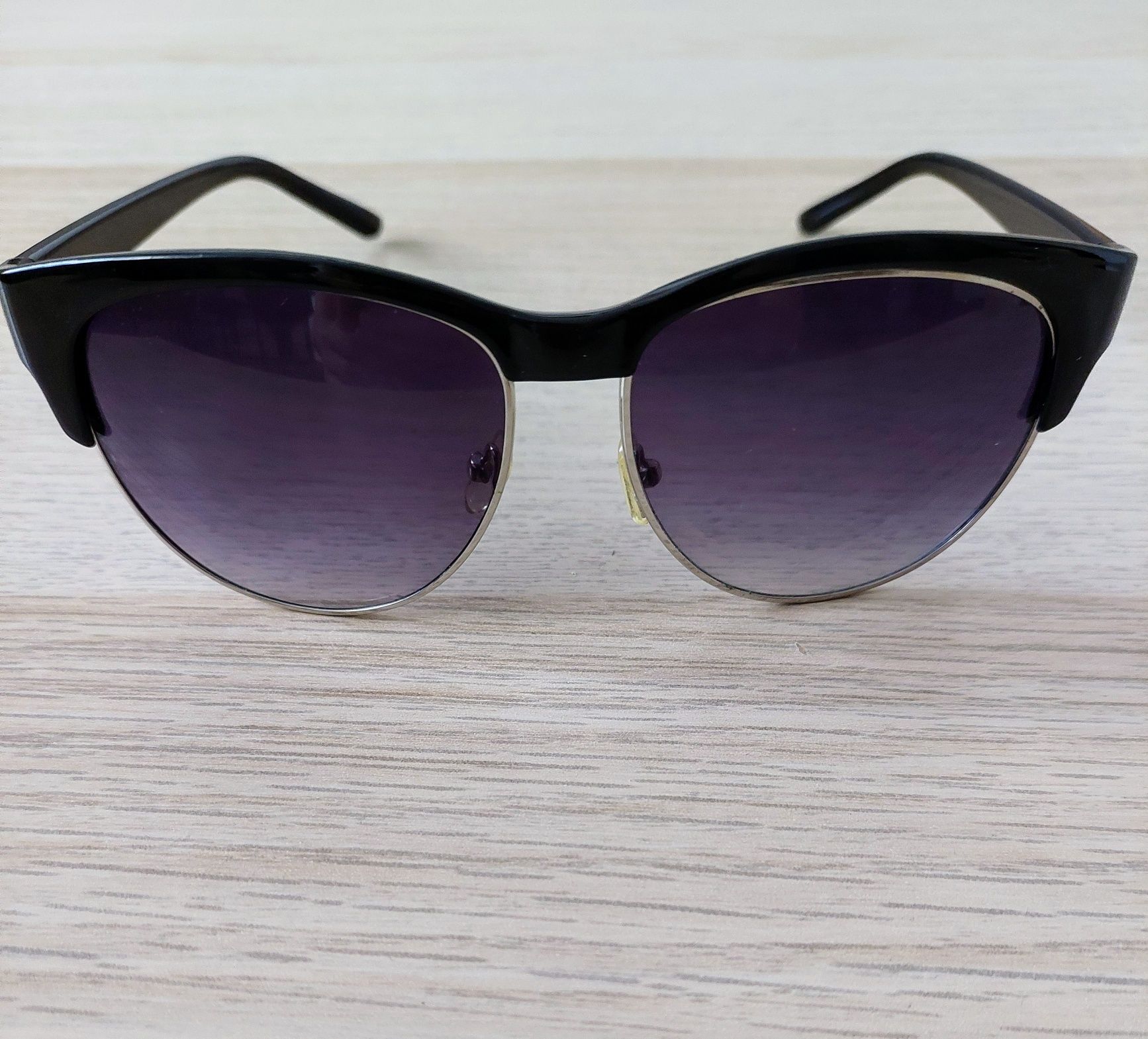 Okulary przeciwsłoneczne H&M (UV kat. 3) + etui