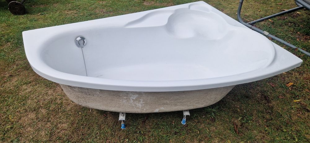 Wanna akrylowa Dafia 1500x1000 prawa