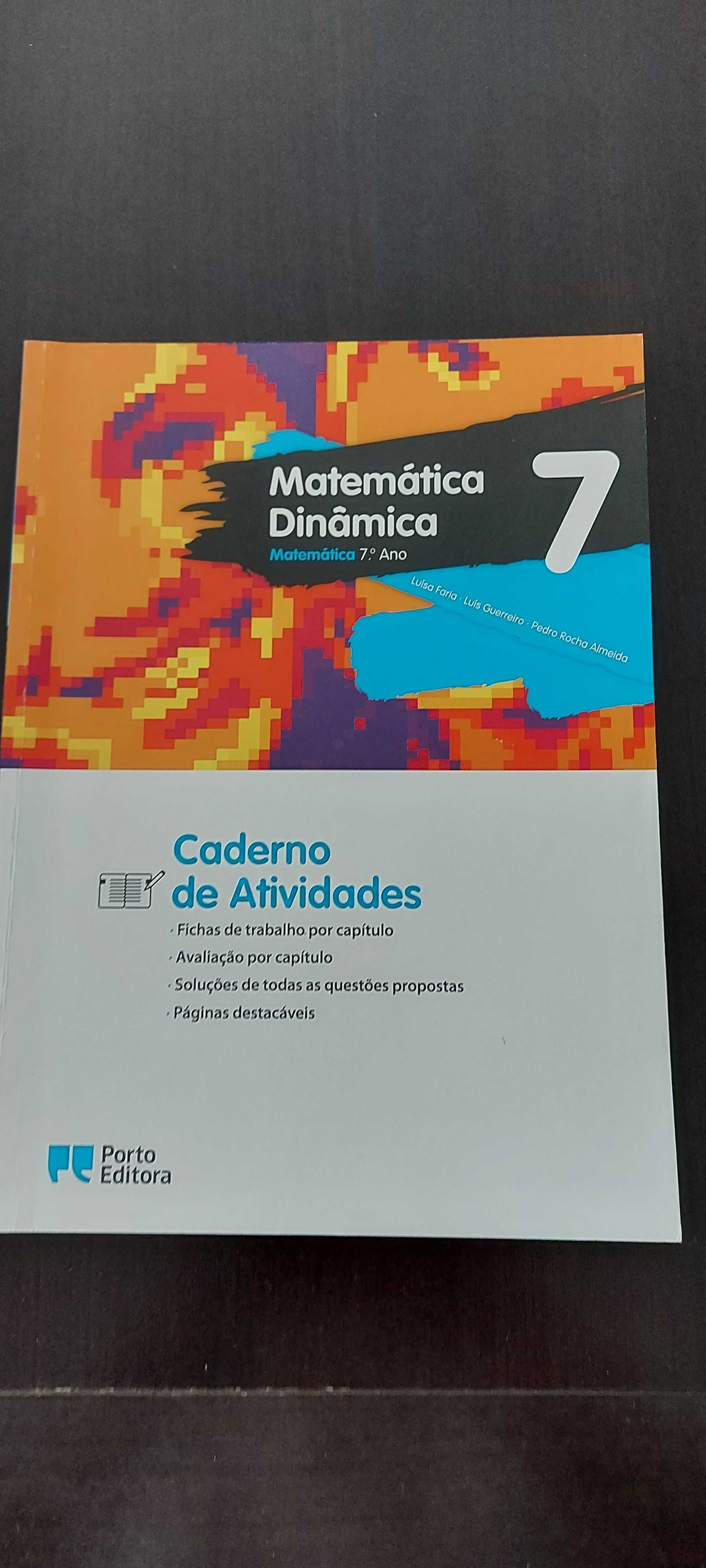 Vendo cadernos de atividades do 7 ano novos