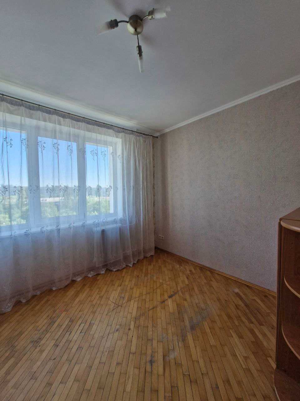 Продаж 3-х кімнатної квартири М. Лагунової 4 Бровари