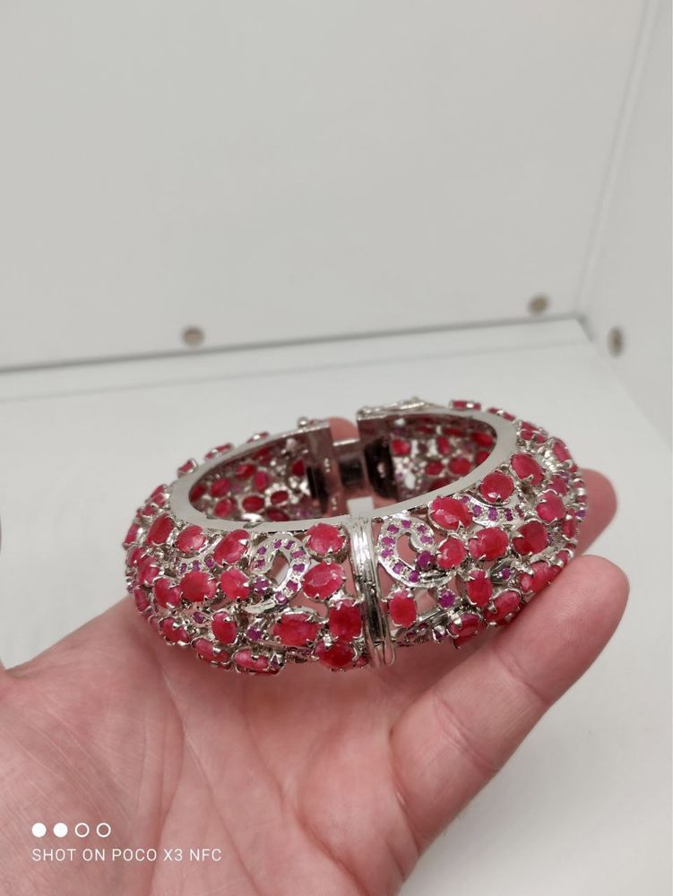 Эксклюзивный массивный рубиновый браслет