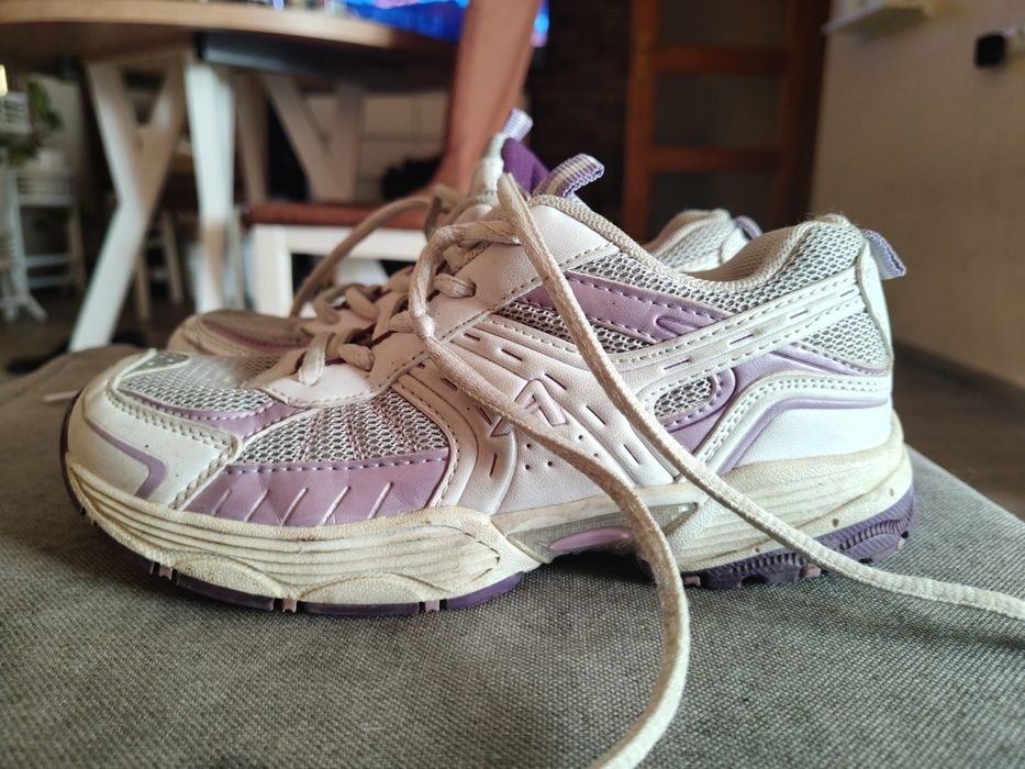 Buty sportowe dziecięce rozmiar 34