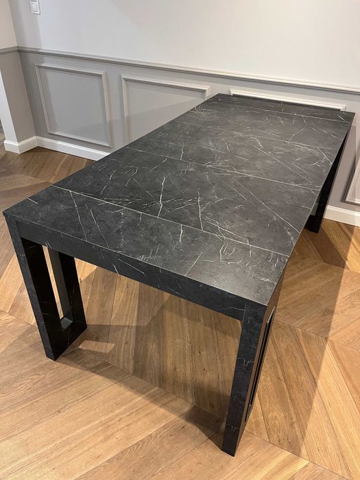 Włoski stół rozkładany Roma marmur czarny 44x90 plus trzy wkładki 47