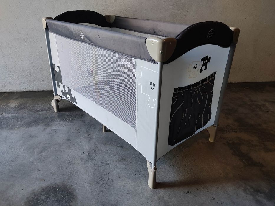 Cama de viagem dobrável
