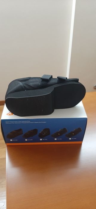 Par de Sapatos pós cirurgico Barouk marca Orliman