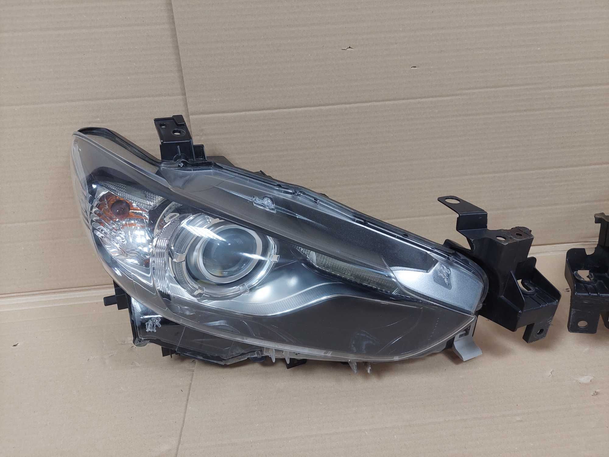 Mazda 6 VI GJ 12-15r lampa Bi Xenon LED skrętny prawa + lewa EU KPL