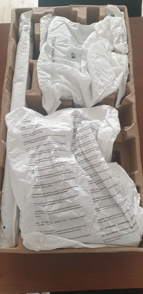Sprzedam praktycznie nowy odkurzacz philips 3000 series gwarancja