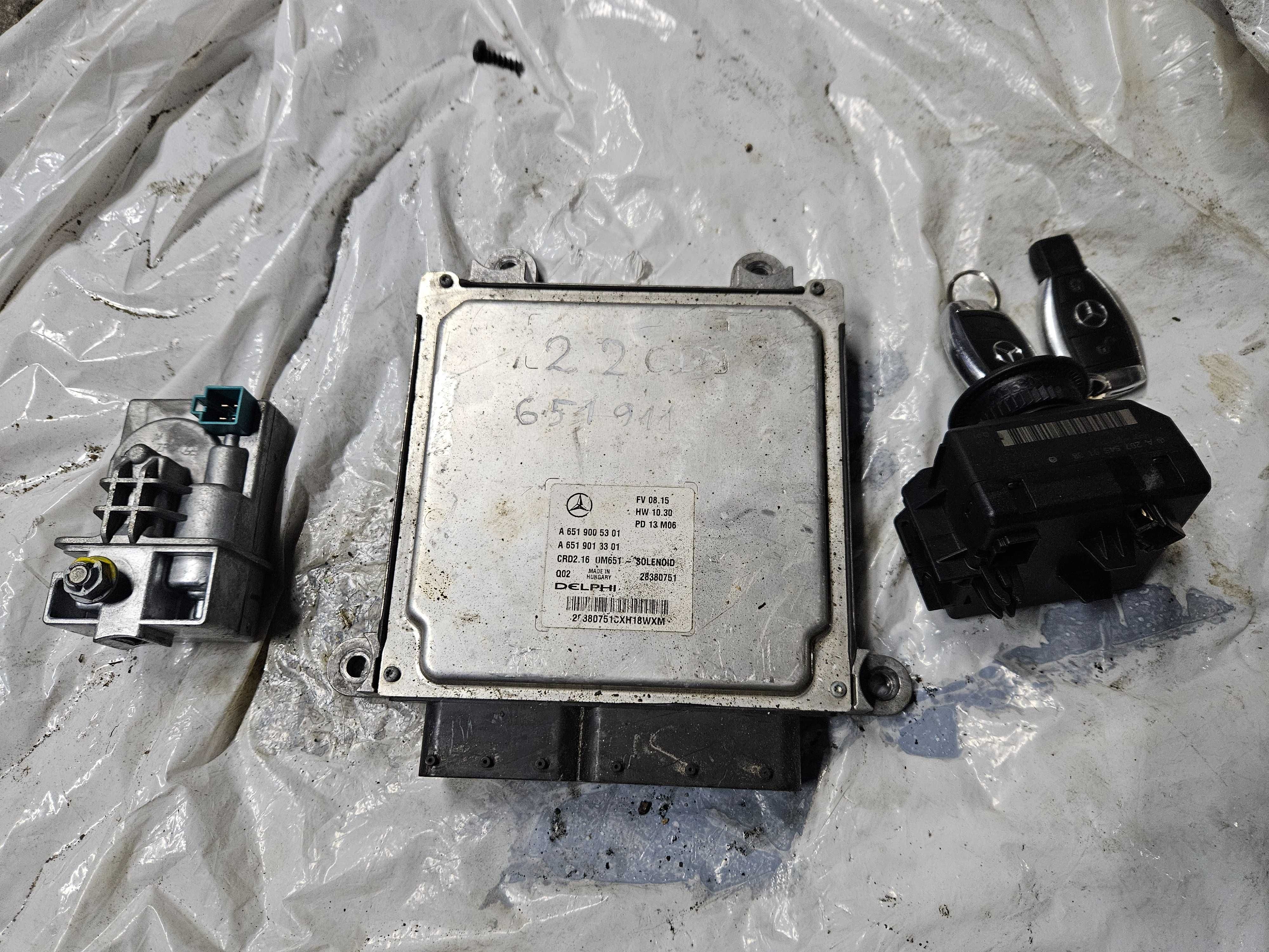 Mercedes w204 sterownik silnika zestaw startowy ECU 2.2 cdi om651