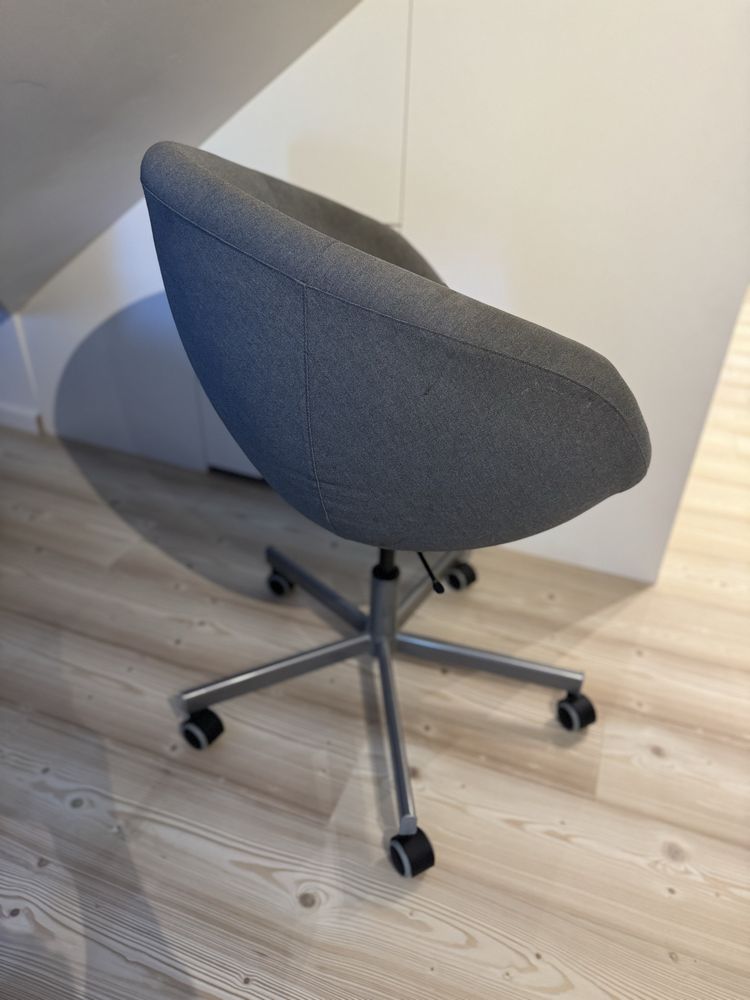IKEA SKRUVSTA  krzesło obrotowe do biurka