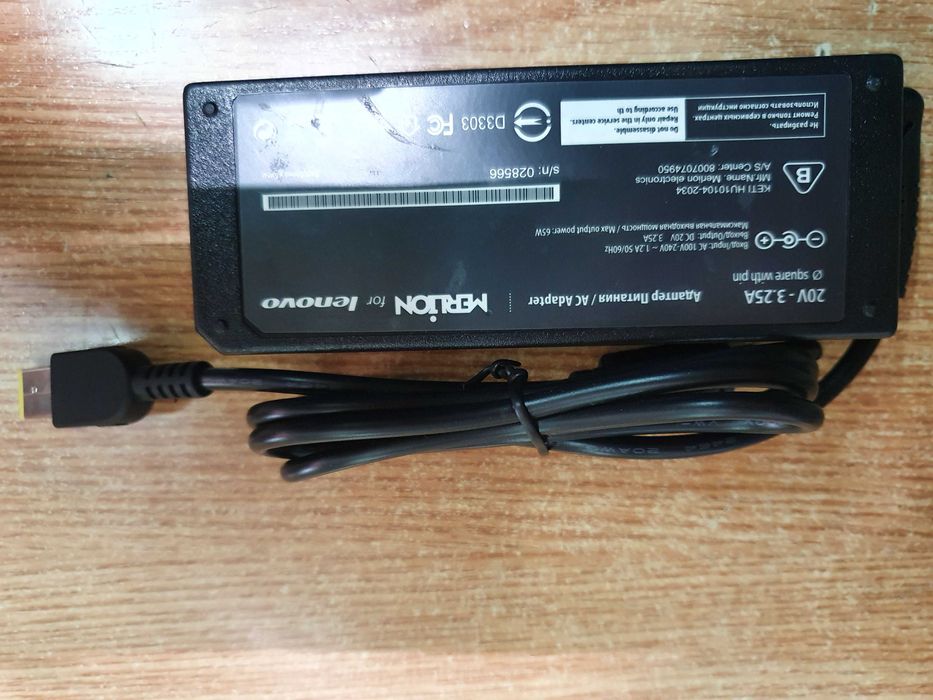 нові блоки живлення для ноутбука  60-90 Вт зарядний пристрій