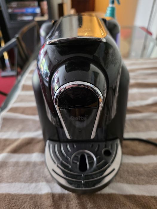 Máquina de Café Delta Q