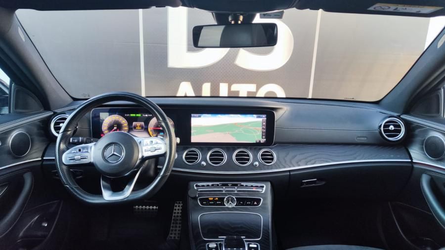 Mercedes-Benz E 300 de AMG Line