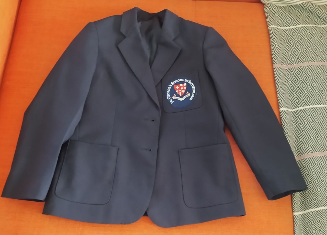 Піджак пиджак темно-синій 128-134 . Гарний стан шкільна форма