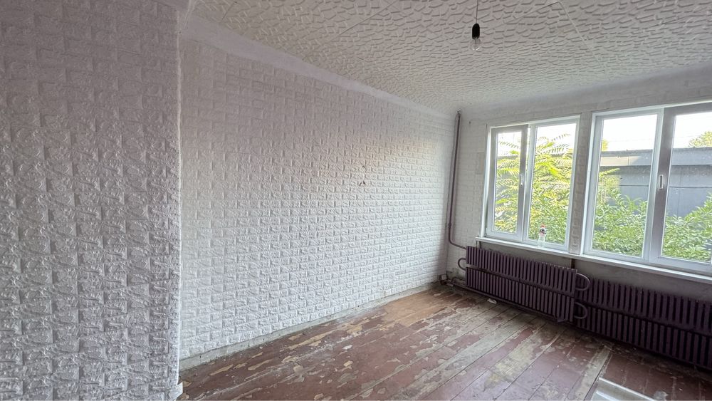 сдам пустую, под ремонт  2к кв на левом берегу