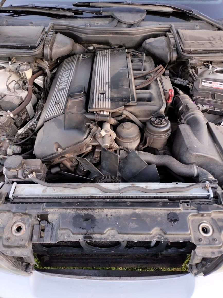 Продам BMW 520 E39