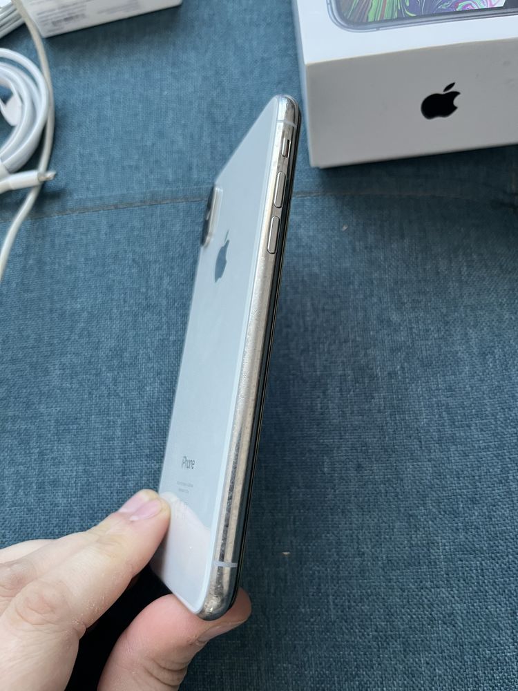 Iphone xs 64gb biały zestaw