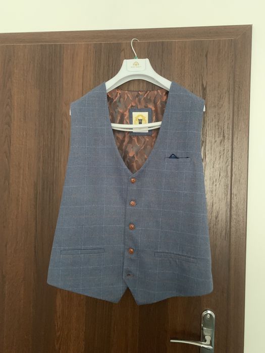 Garnitur: marynarka kamizelka spodnie tanio