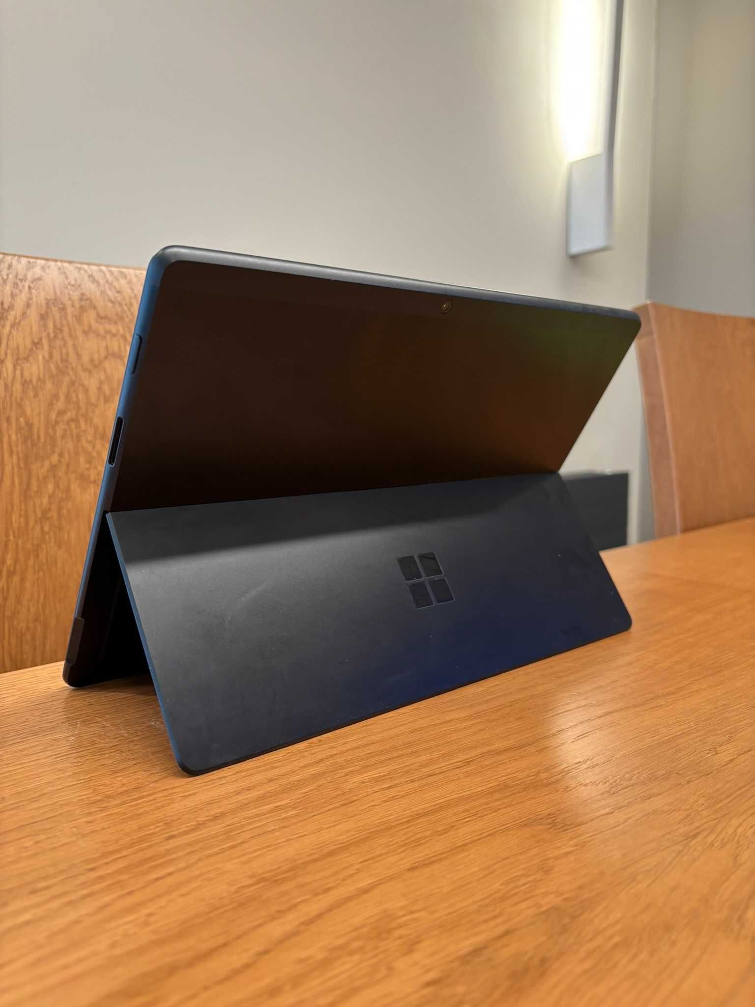 Laptop Microsoft Surface PRO X JQG-00003 LTE 13" +Klawiatura QSW-00007