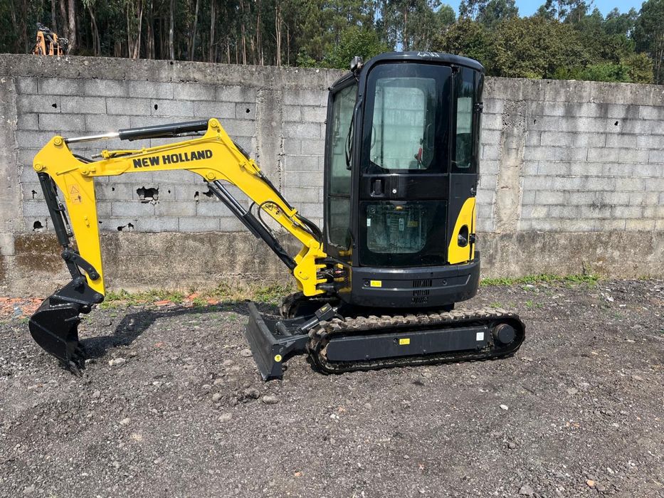 Mini giratória New Holland 22.2-SR