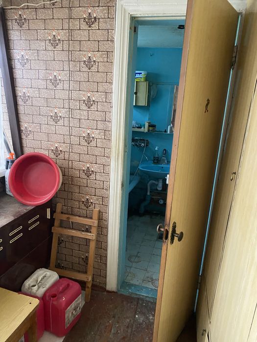 Квартиа под магазин староконный привоз автовокзал 70 метров
