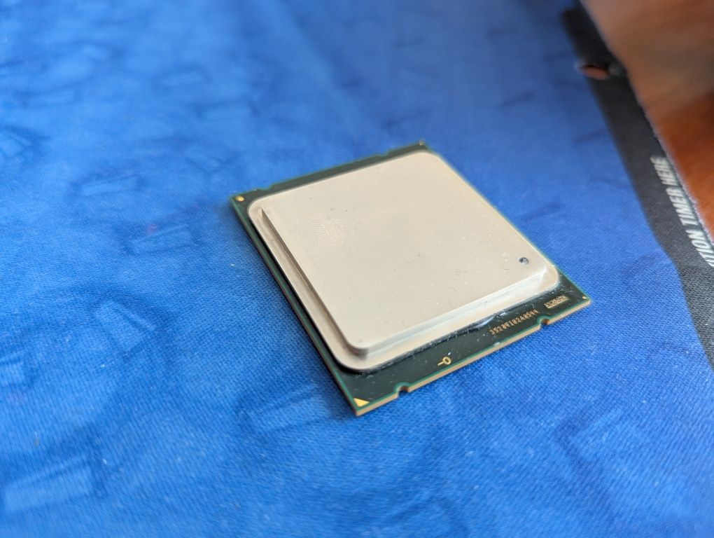 Intel Core i7-3820 3.8GHz