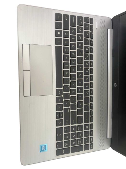laptop HP 250 g9